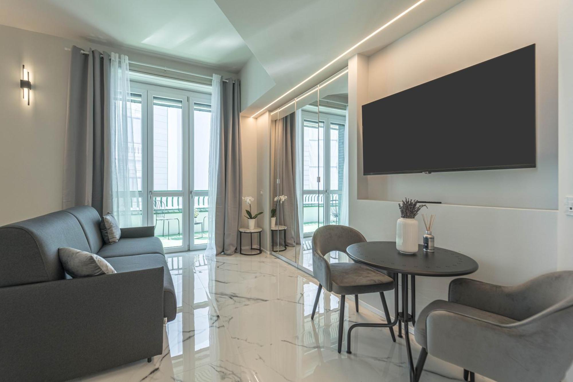 Moscova Luxury New Suite Milán Exterior foto